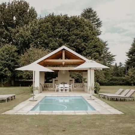 アンダーバーグ エルジン ゲスト ハウス Bed & Breakfast エクステリア 写真