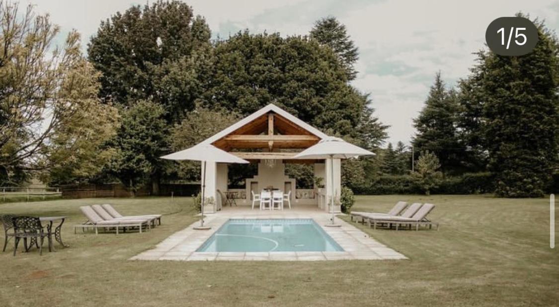 アンダーバーグ エルジン ゲスト ハウス Bed & Breakfast エクステリア 写真