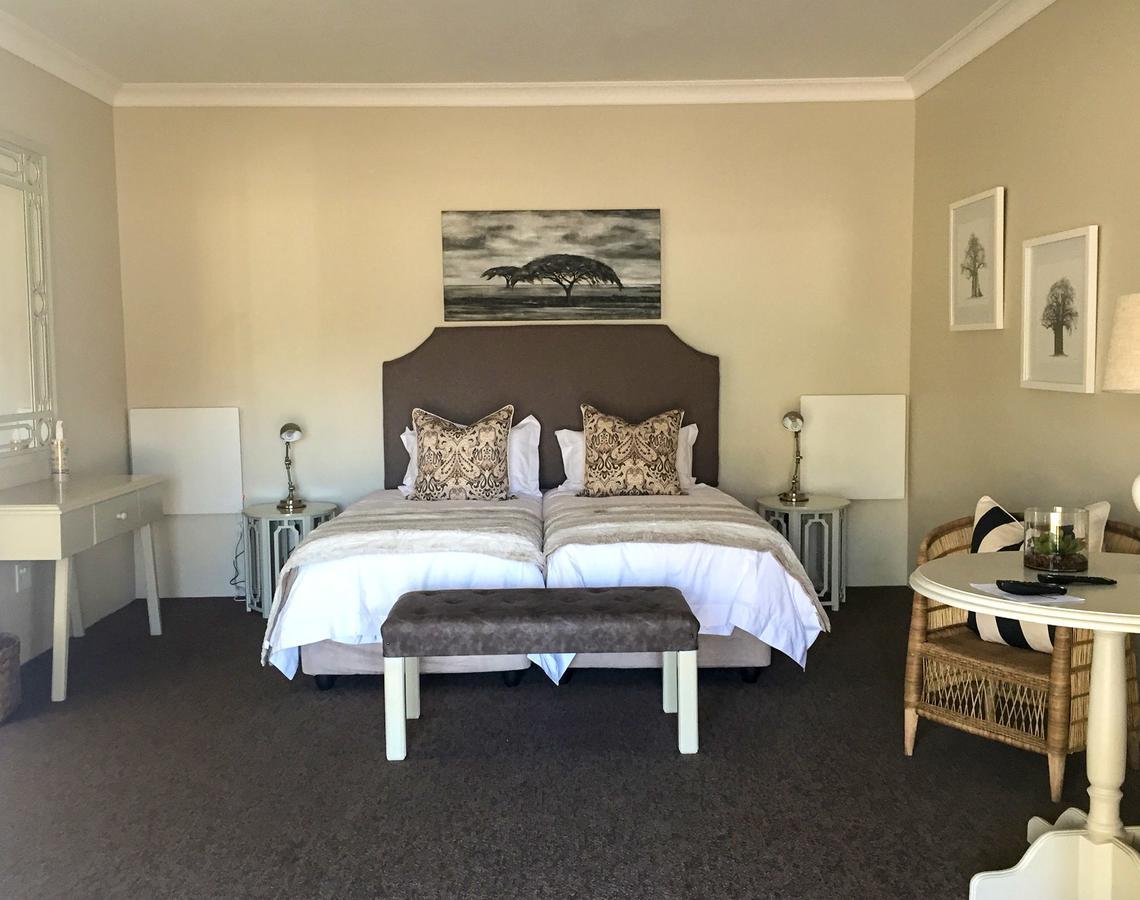 アンダーバーグ エルジン ゲスト ハウス Bed & Breakfast エクステリア 写真